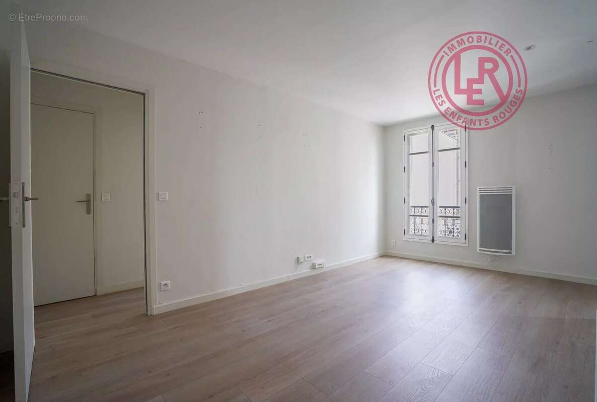 Paris 11ème - Roquette / Voltaire - Appartement 4 pièces en dernier étage avec ascenseur - photo 11