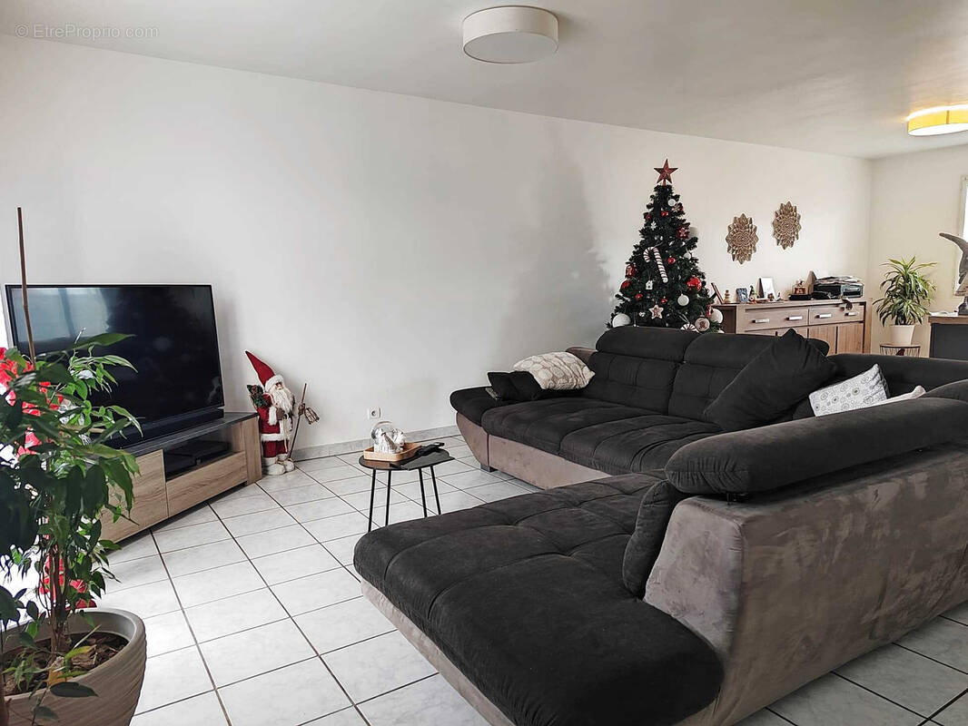 Maison à MONTALIEU-VERCIEU