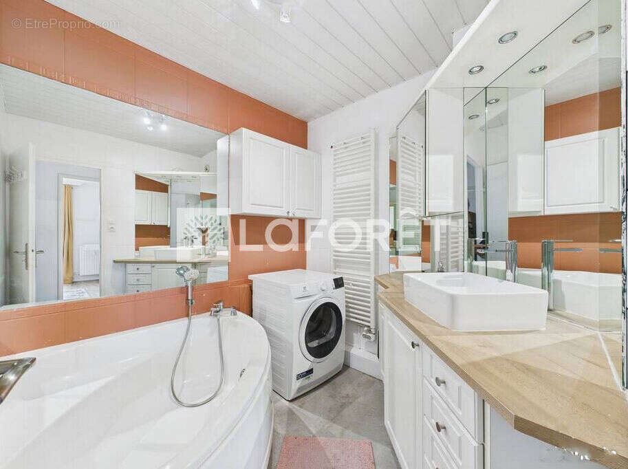 Appartement à RILLIEUX-LA-PAPE