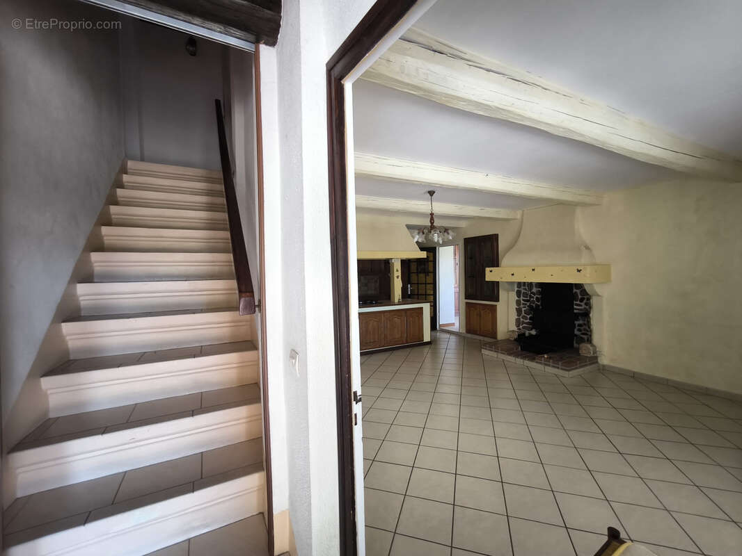 Maison à TULETTE
