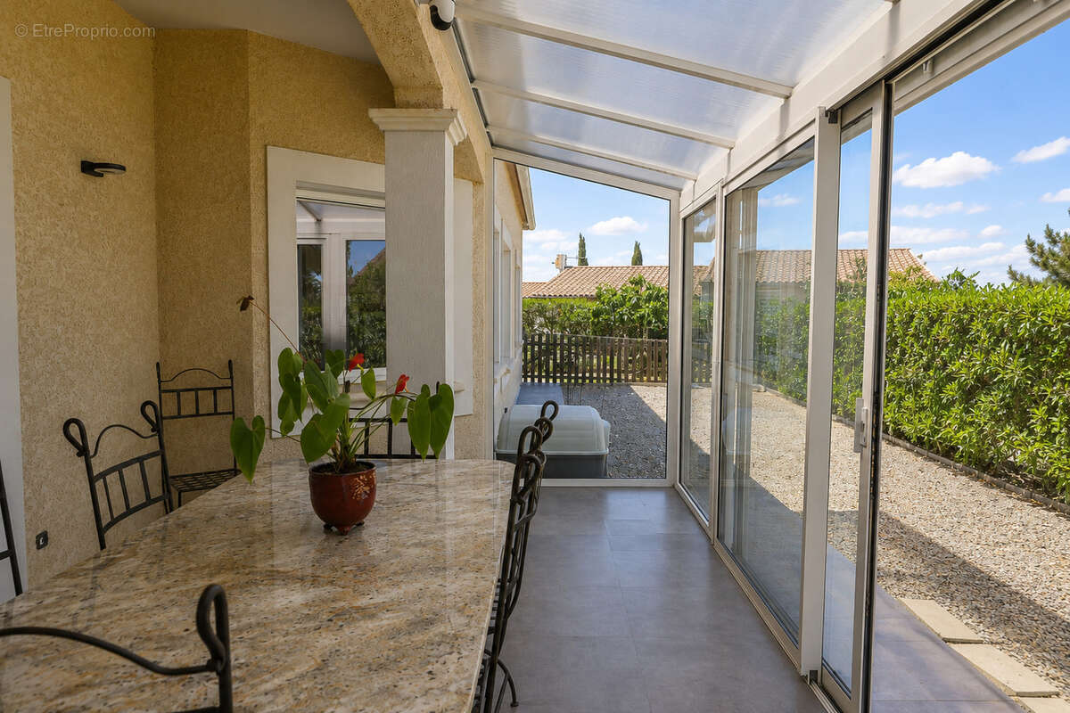 Maison T5 de plain pied - Montlegun - grand garage - photo 4
