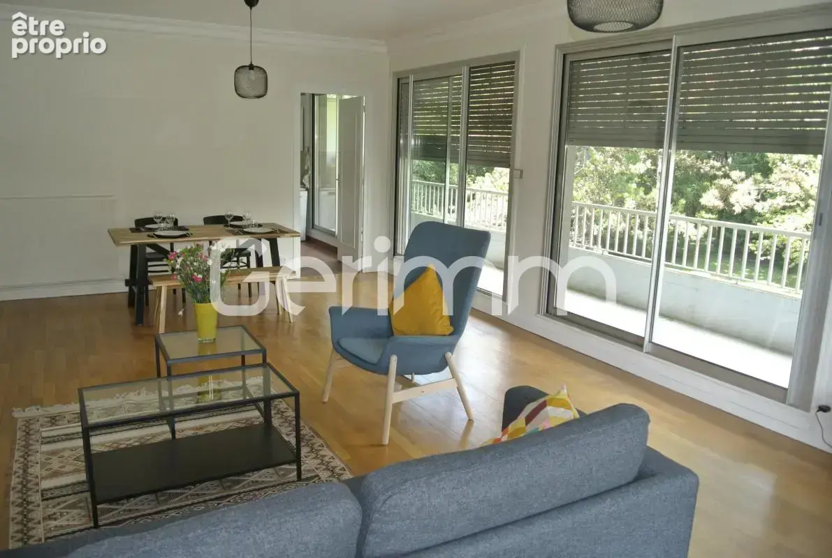 Vente - Appartement - 2 pièces + cuisine - 79 m² - 265 000 € - - photo 5