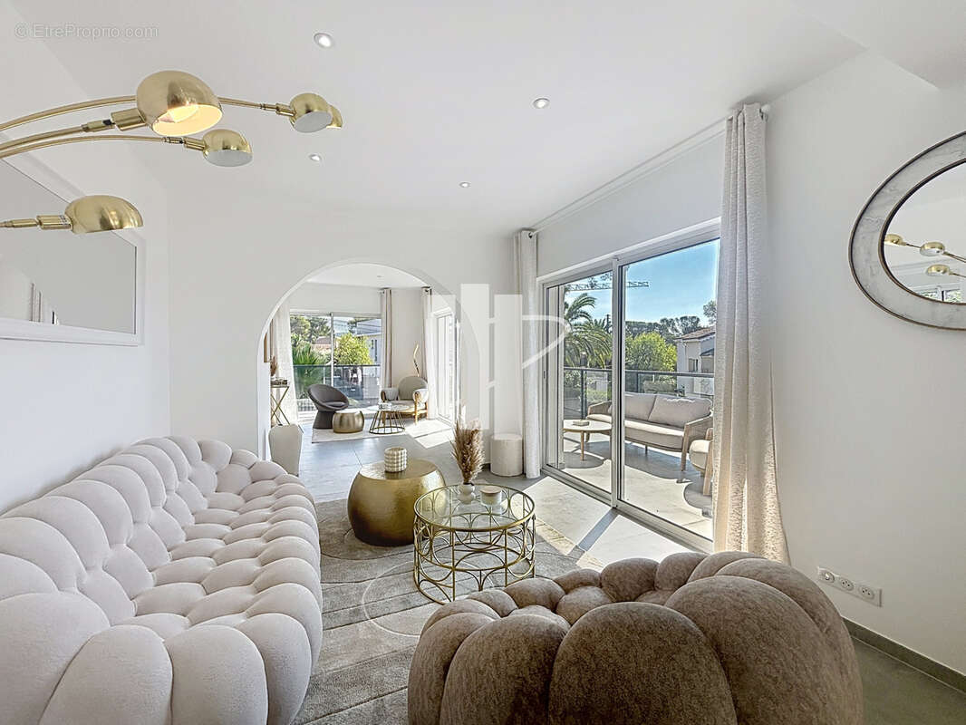 Appartement à SAINT-RAPHAEL