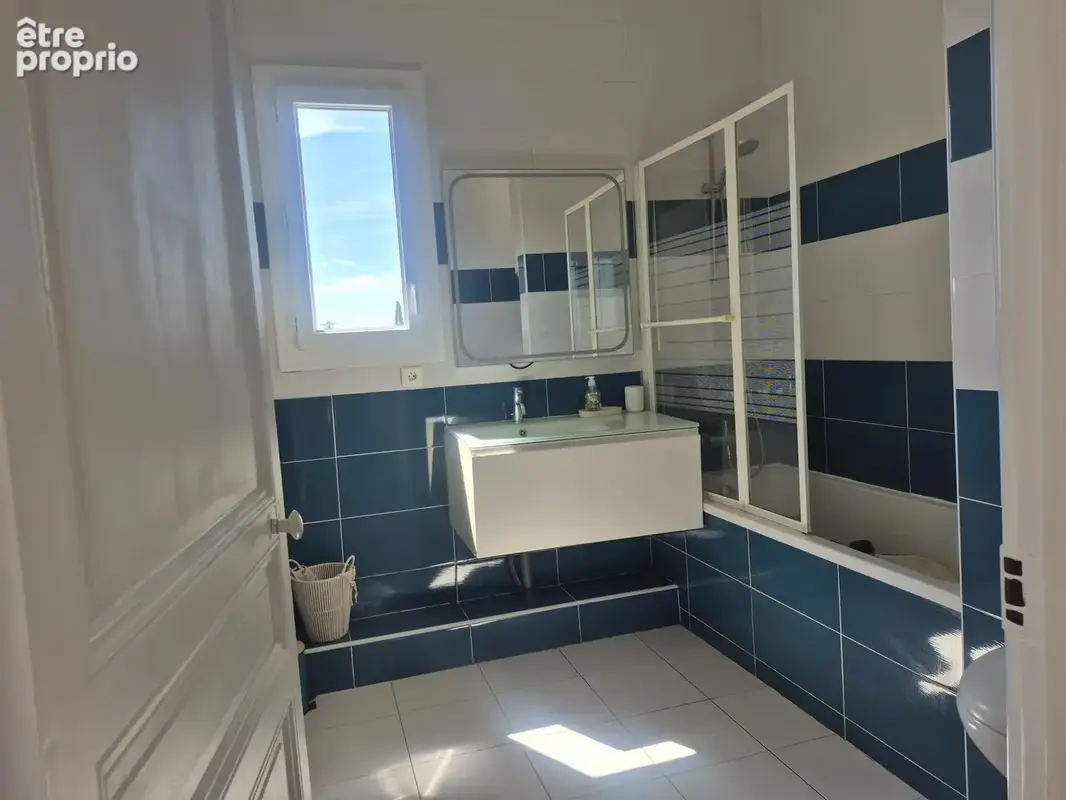 Haut de villa 3 p entièrement rénové avec jardin privatif 518m2 et garage vue mer et saint paul - photo 8