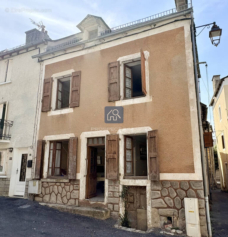 Maison de village à rénover à Laissac - photo 2