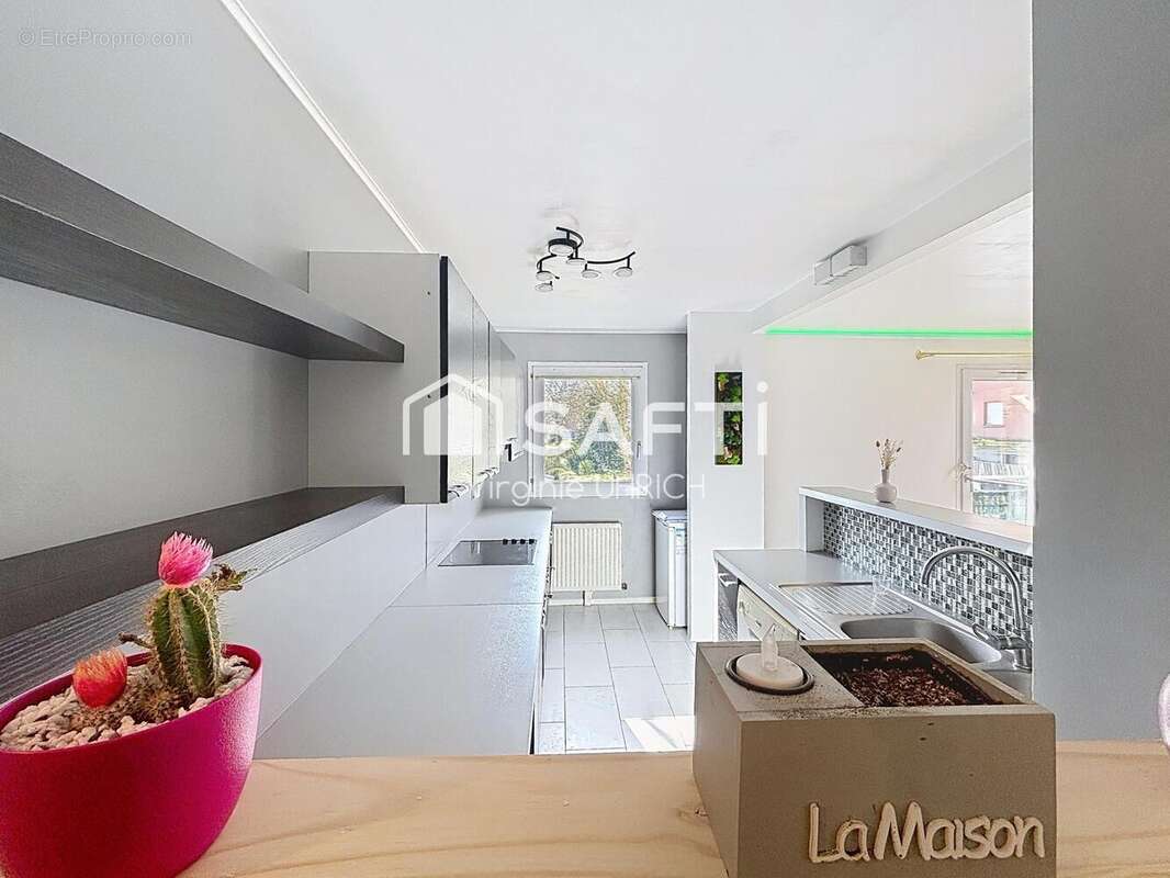 Photo 3 - Appartement à ELANCOURT
