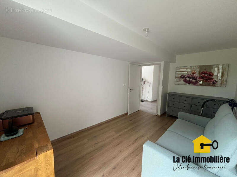 Bartenheim   Superbe appartement 4 pièces de 84 m2 avec balcon, garage, cave et parking - photo 6