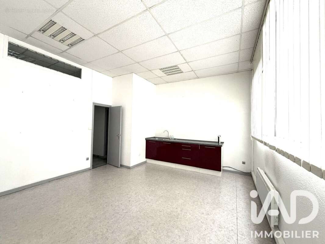 Commerce 78 m² à Tarbes  - photo 8