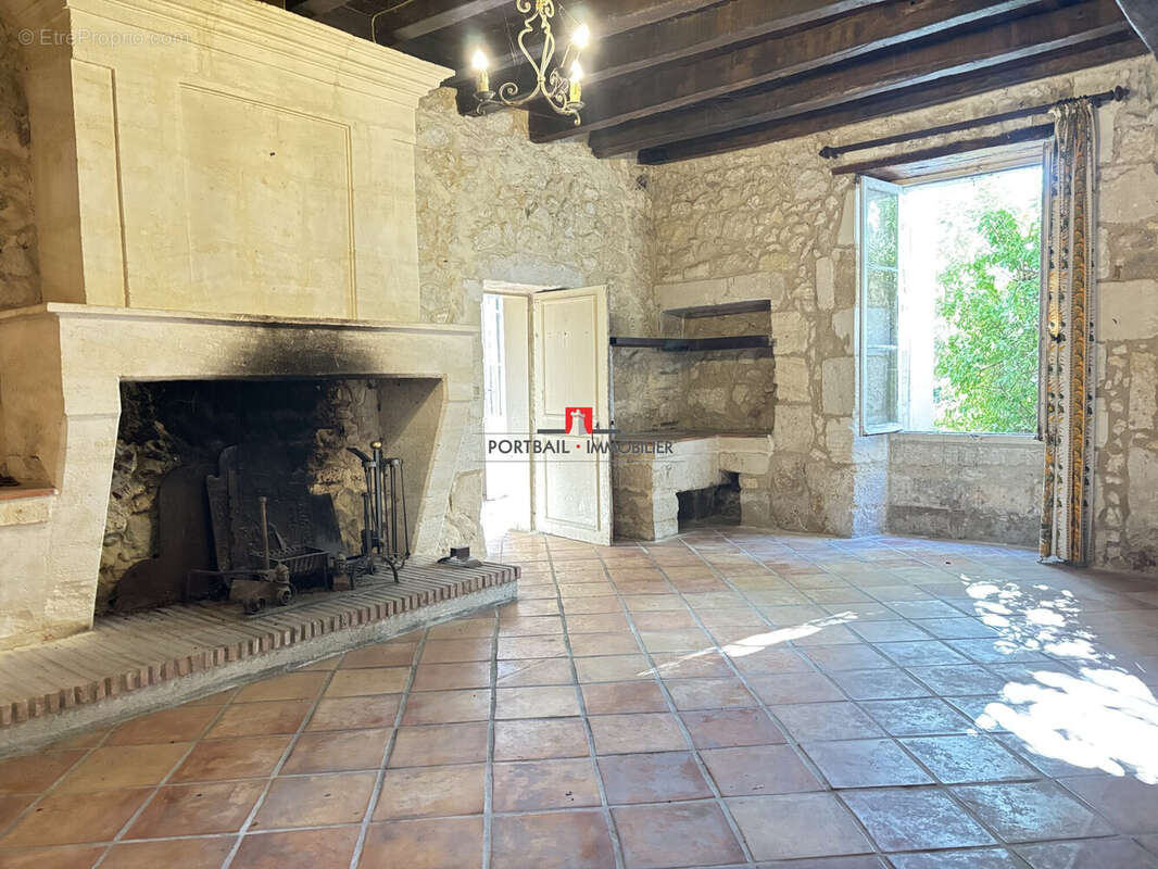 Maison à SAINT-ANDRE-DE-CUBZAC