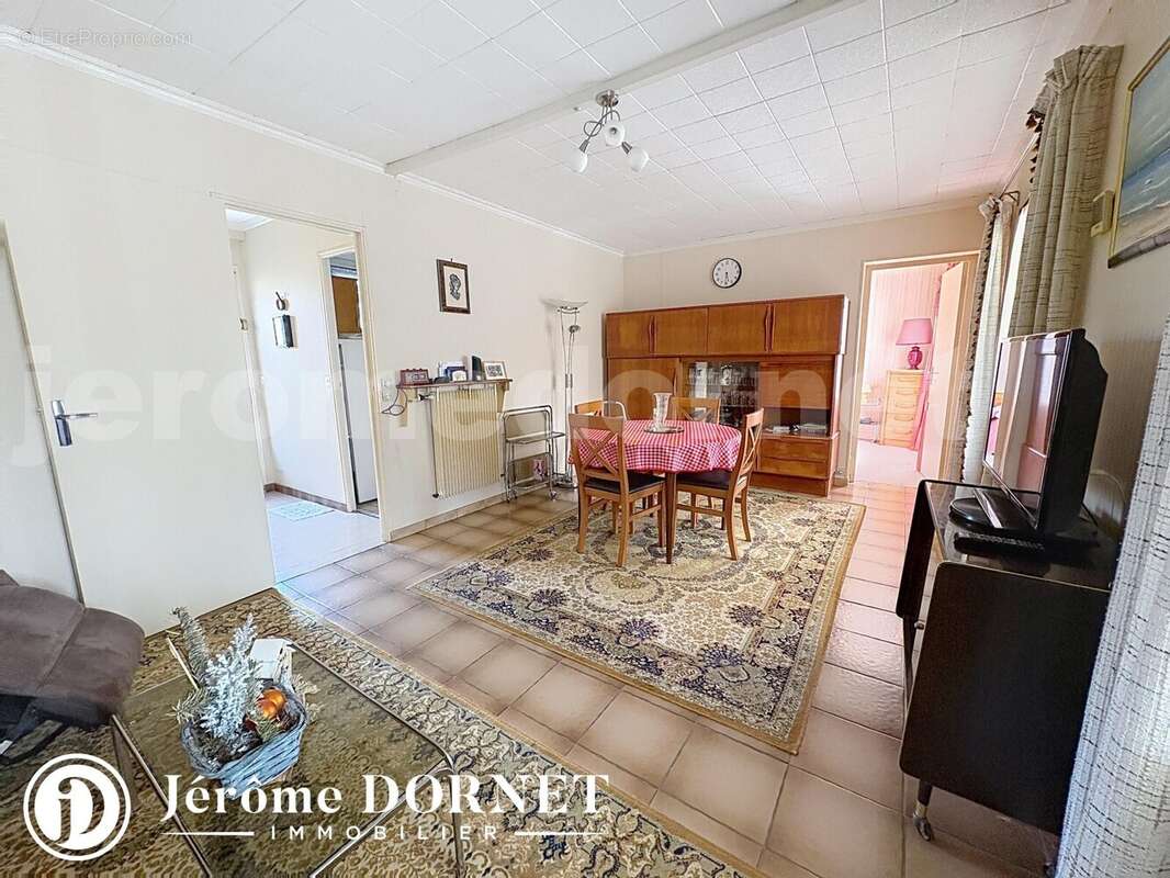 Maison 82 m² à Grandvilliers  - photo 2