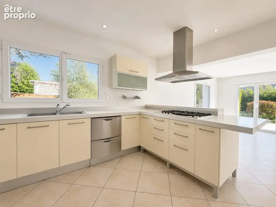 Maison 7 pièces 183 m² à vendre à Soisy-Sur-Seine (91450) - photo 6