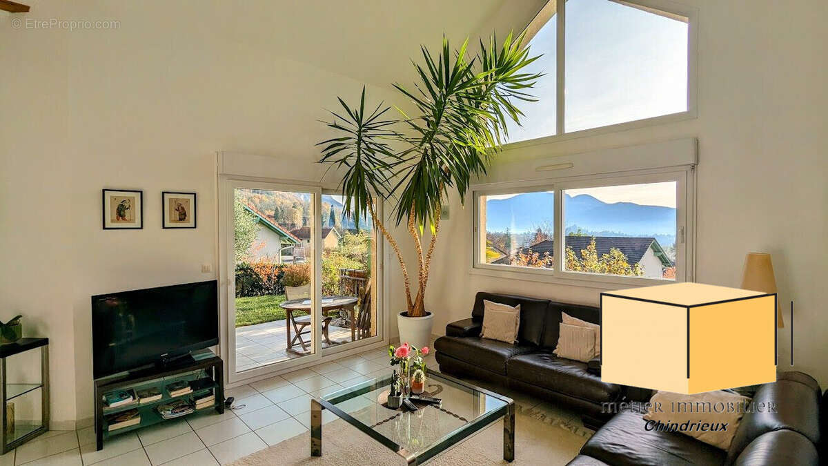 Maison à CHINDRIEUX