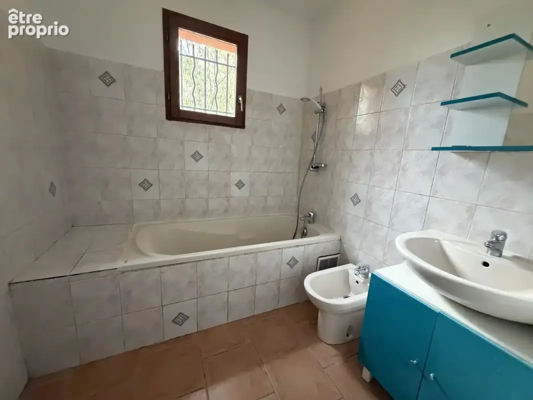 Maison 86 m² à Carces  - photo 8