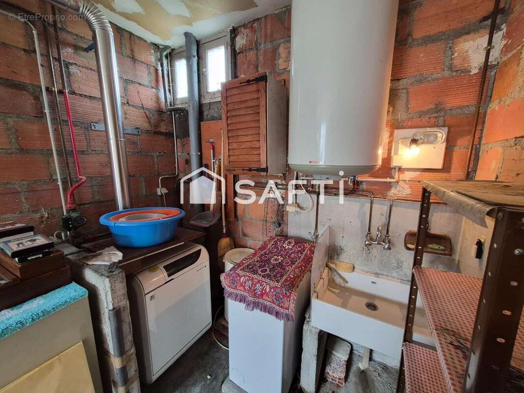 Maison 82 m² à Descartes  - photo 9