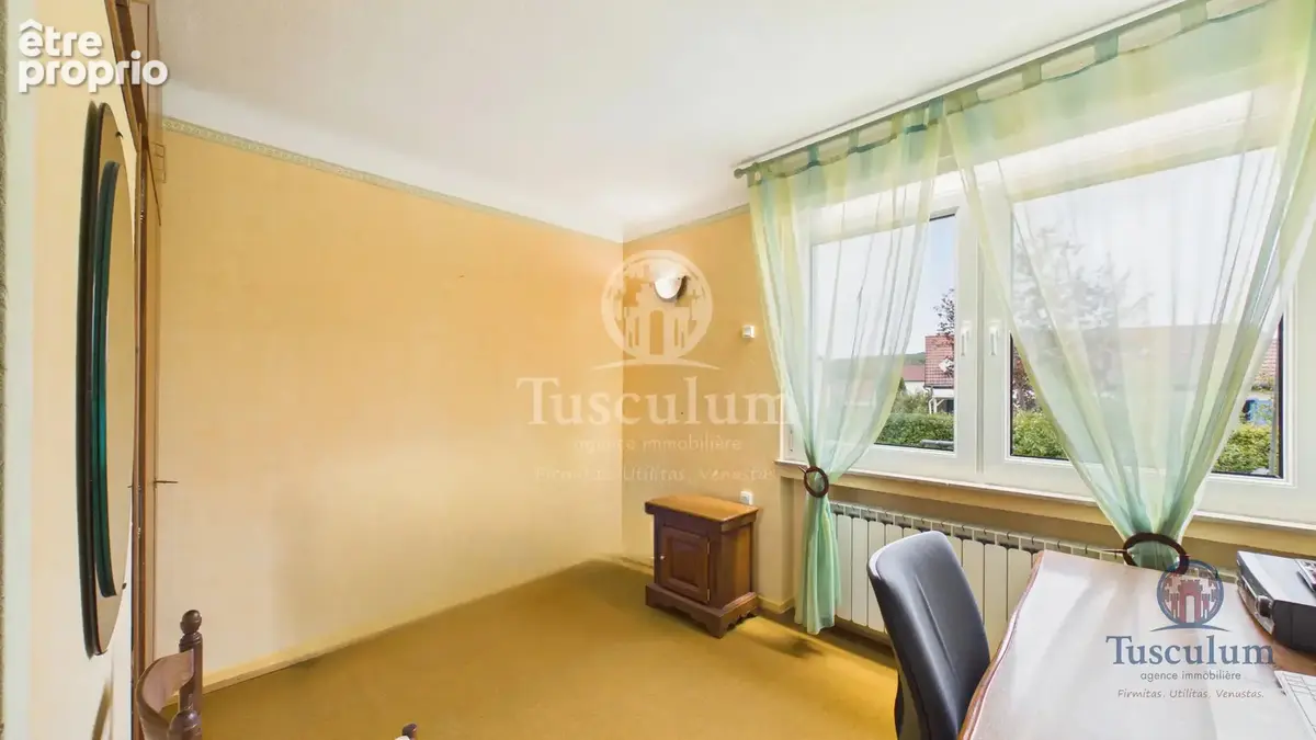 BERTRANGE – Maison familiale avec jardin, terrasses et garage - photo 16