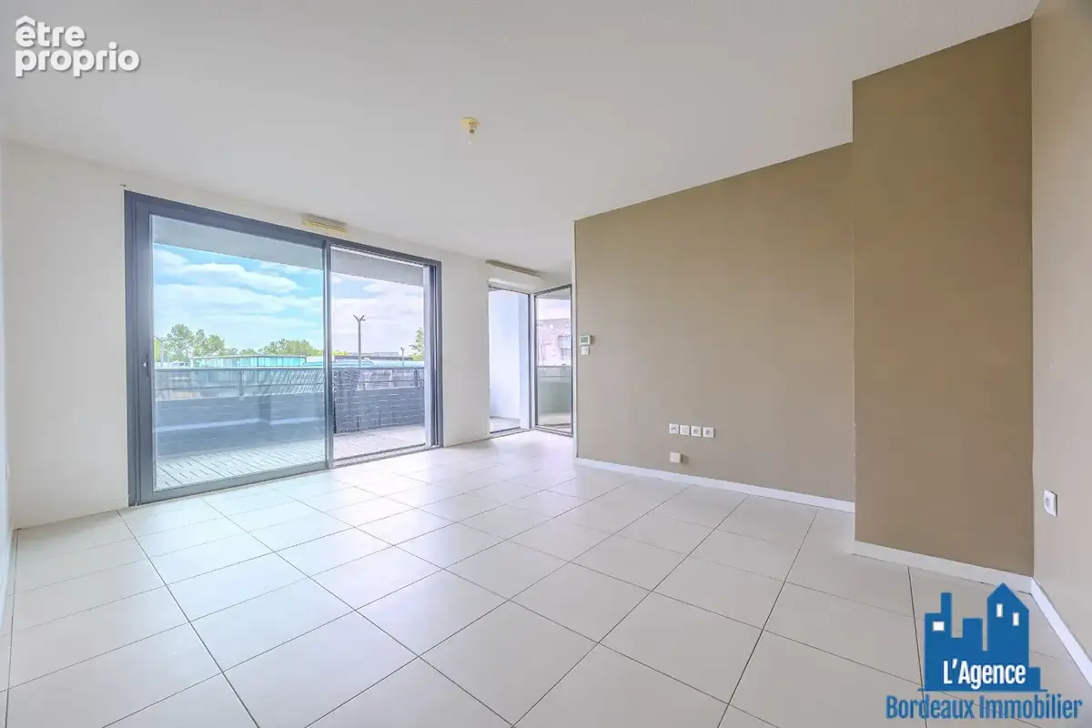 Exclusivité !!!  bruges - appartement type 4 de 86 m² avec terrasse et deux places de parking. michaël vigier  o6 7o 29 94 95. - photo 3
