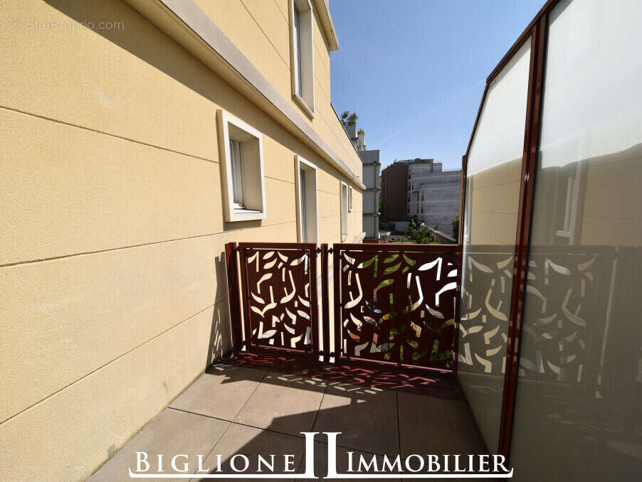 Appartement à AUBERVILLIERS