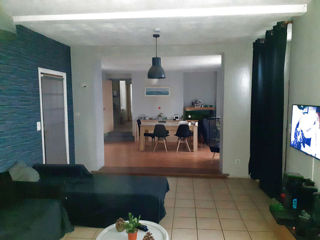 Maison à SAINT-HILAIRE-LES-PLACES