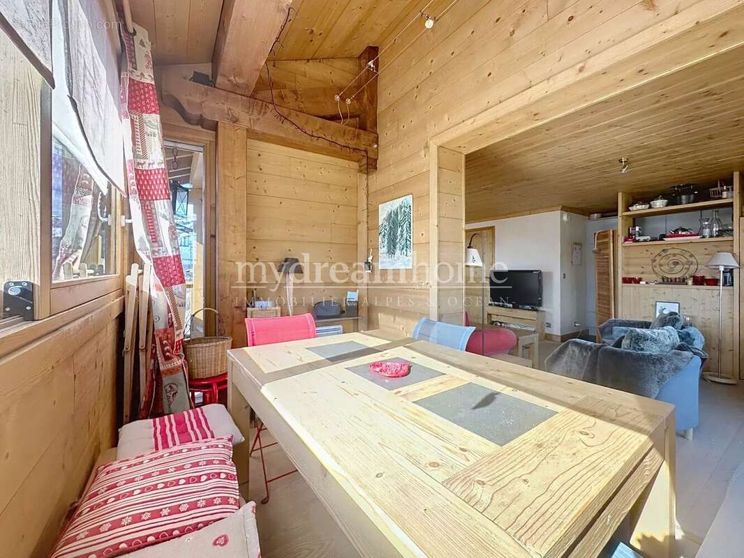 Appartement à CREST-VOLAND