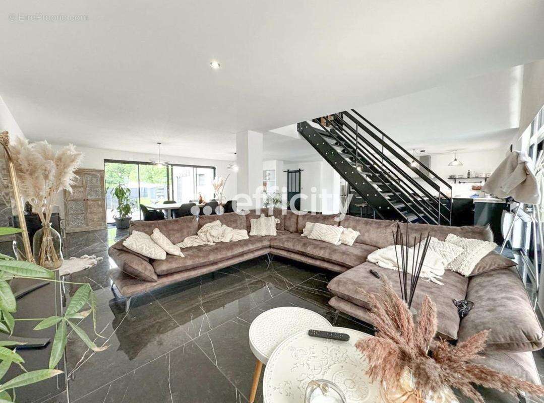 Maison à HENIN-BEAUMONT