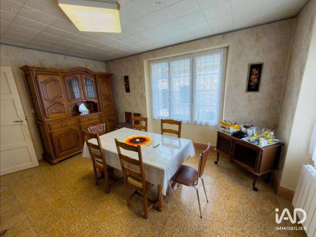 Maison 70 m² à Vert-Toulon  - photo 6
