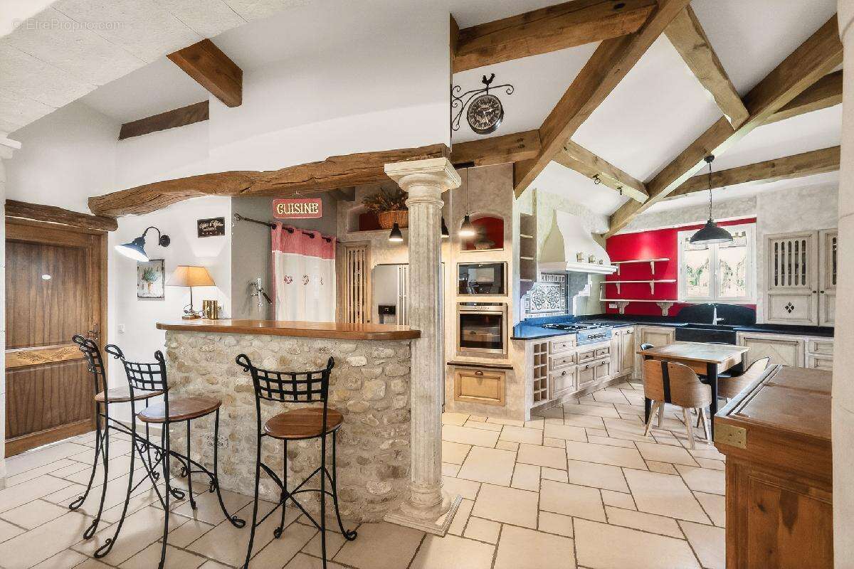 Maison à VAISON-LA-ROMAINE