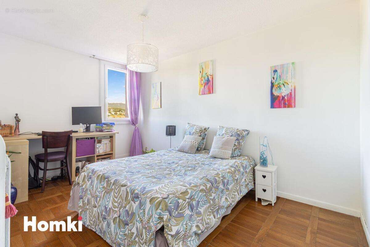 Appartement à MARSEILLE-13E