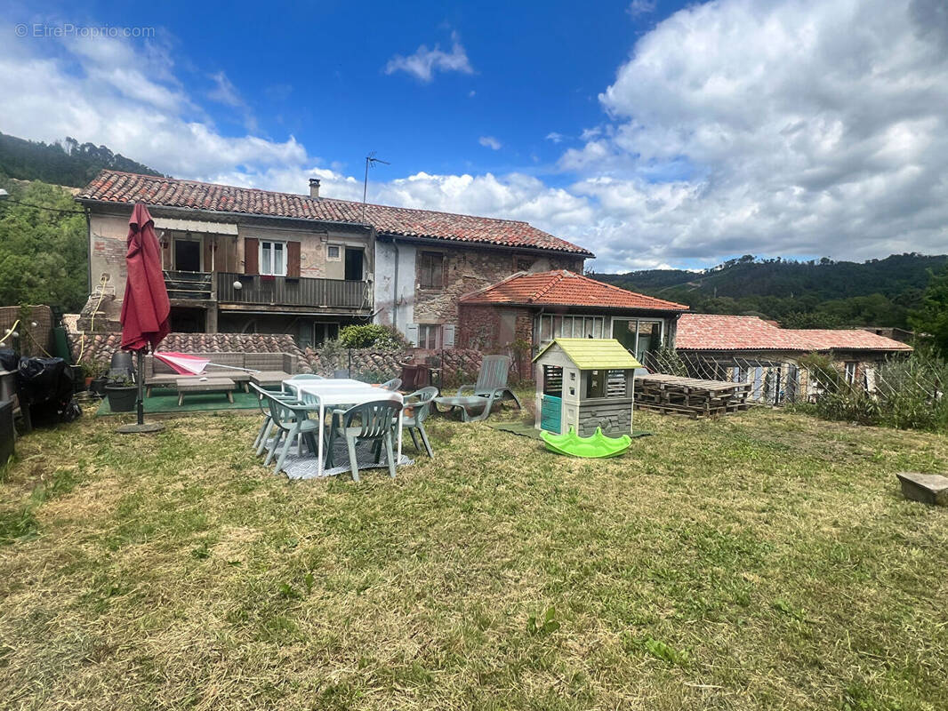 Appartement à BESSEGES
