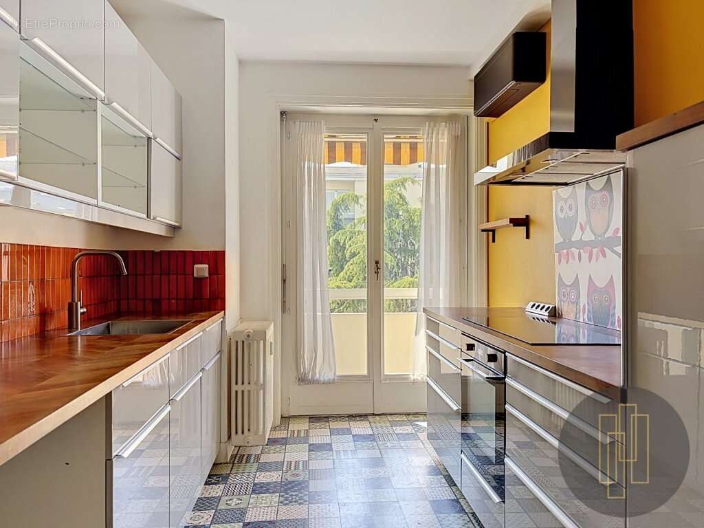 Appartement à LYON-6E