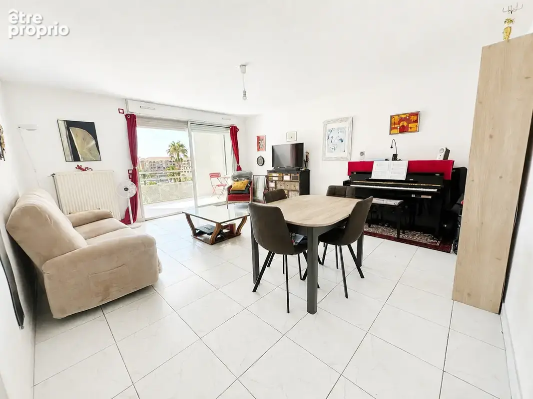 Lattes quartier port ariane t3 de 70 m2 hab vue port- parking et cave - photo 4