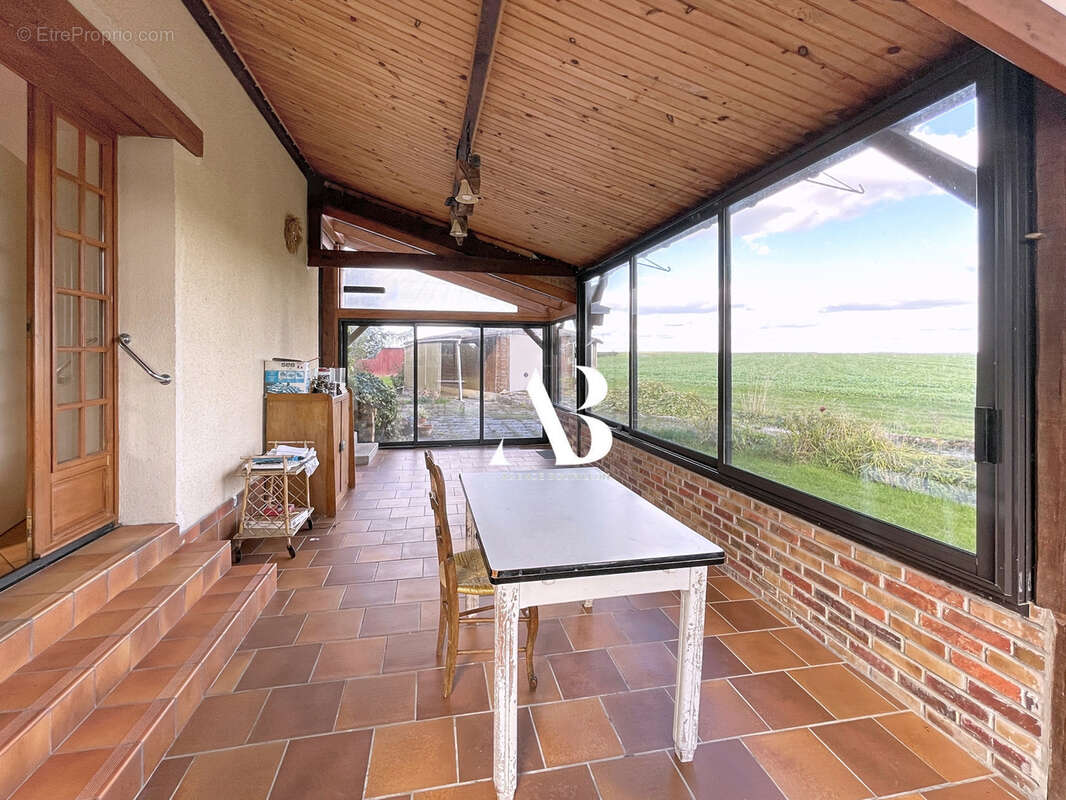 Maison à GRANDPUITS-BAILLY-CARROIS