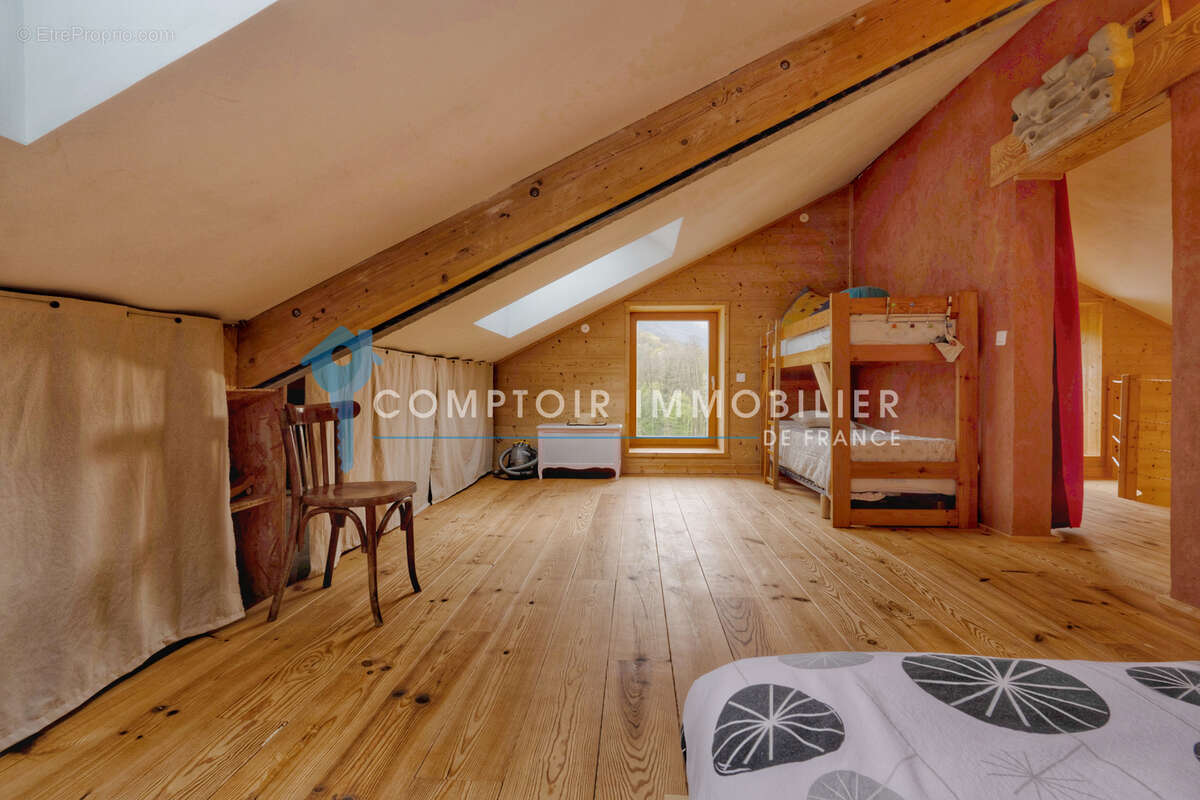 Maison à VAULNAVEYS-LE-HAUT