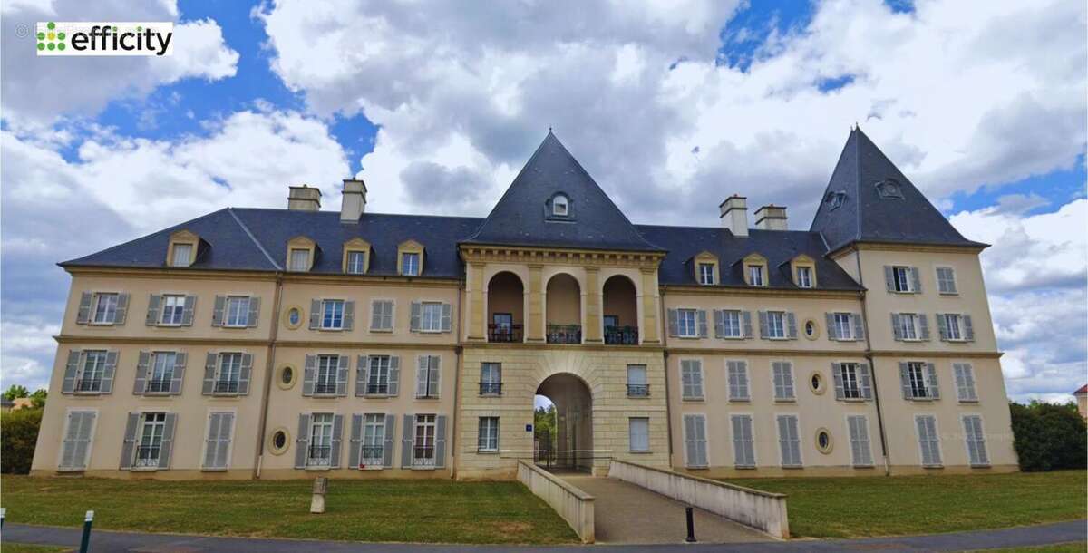 Appartement à BAILLY-ROMAINVILLIERS