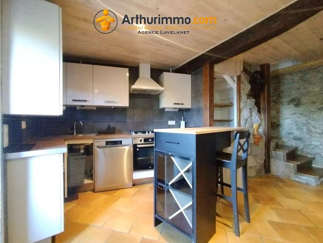Charmante grange renovee de 53m² avec terrasse et garage - photo 3