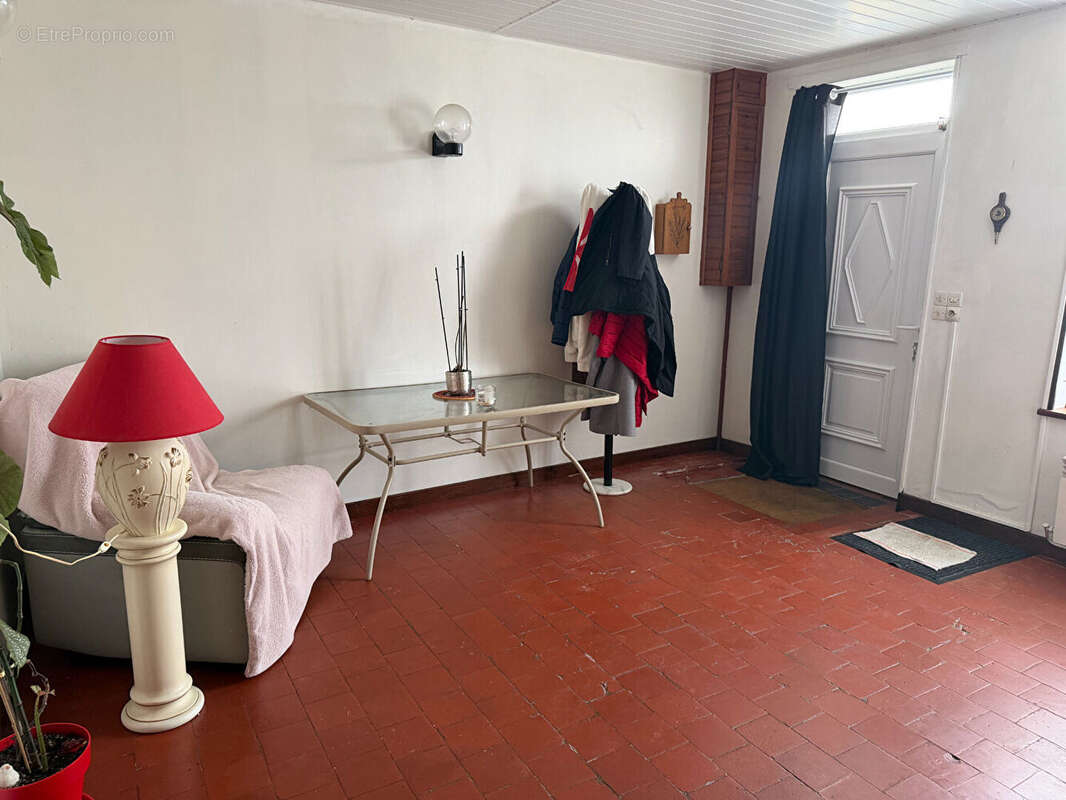 Maison à LA NEUVILLE-BOSMONT