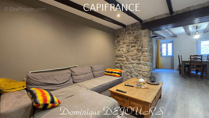 ARDECHE – Vallée de l’Eyrieux : Charmante maison au coeur du village de St Fortunat - Belle Rénovation - Prêt à Habiter! - photo 2