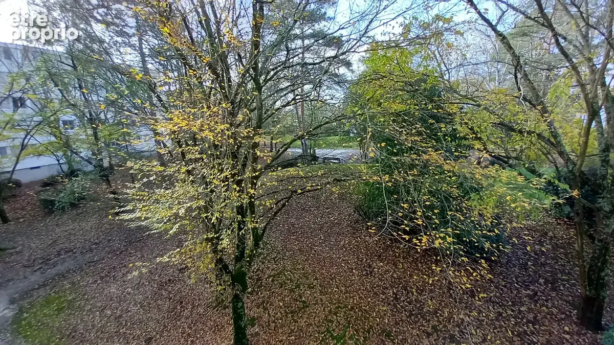Appartement familial avec balcon au pied du tram - photo 8