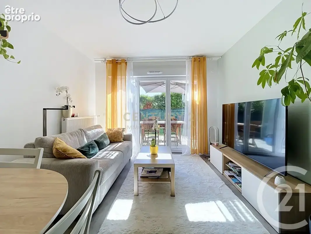 Appartement 4 pièces 76 m² à vendre à L'isle-D'abeau (38080) - photo 2