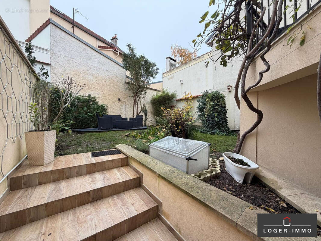 Maison à LE PERREUX-SUR-MARNE