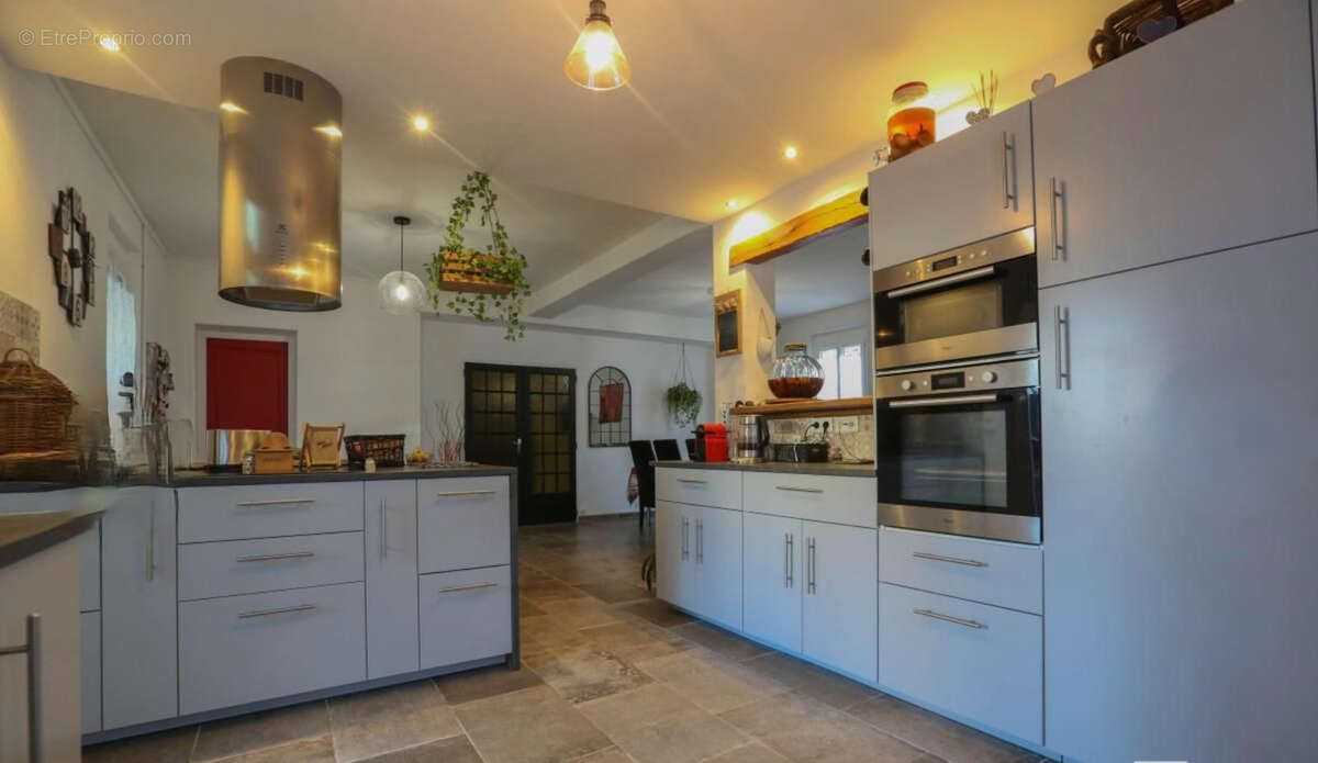 Maison à CHALETTE-SUR-LOING