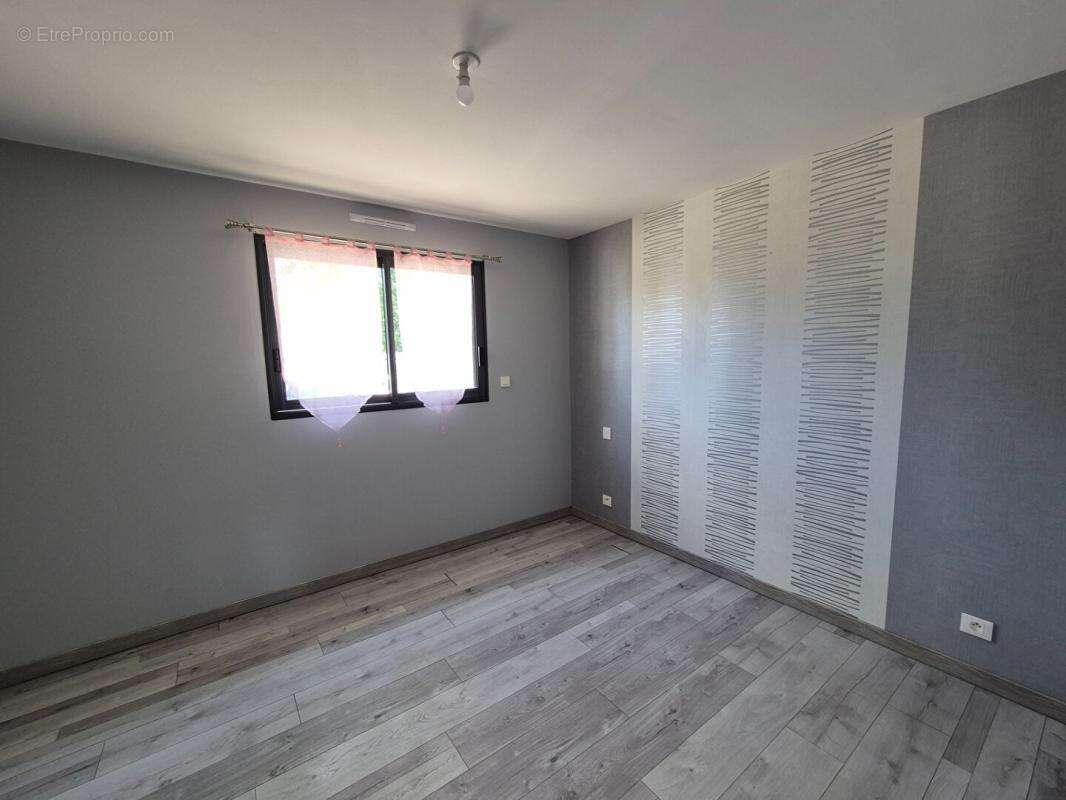 Maison à CARHAIX-PLOUGUER