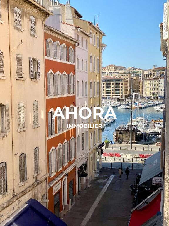 Appartement à MARSEILLE-1E