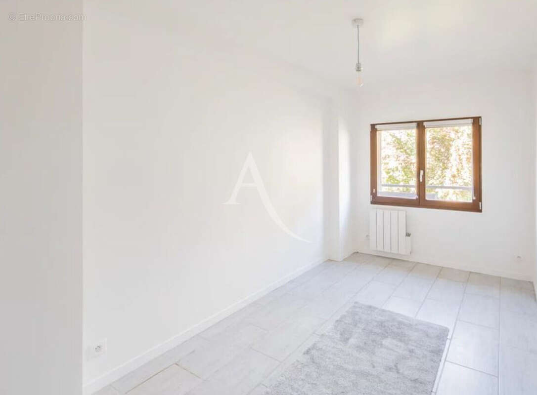 Appartement à IVRY-SUR-SEINE