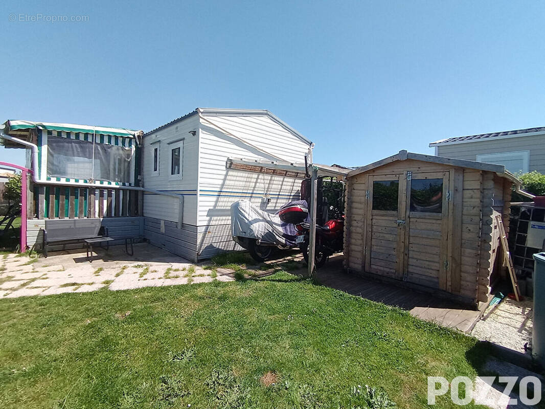 Mobil home 2005 Saint Pair Sur Mer 4 pièce(s) 35 m2 sur 231m² de parcelle - photo 1