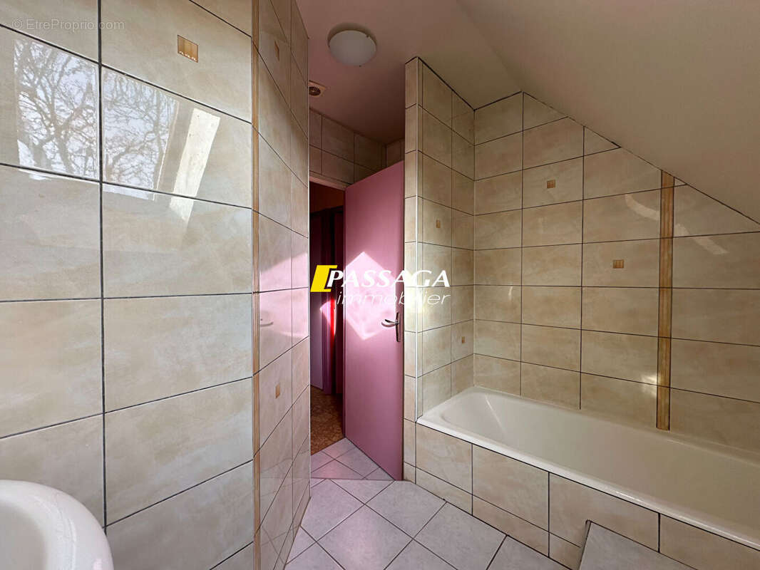 Maison à AGEN-D'AVEYRON