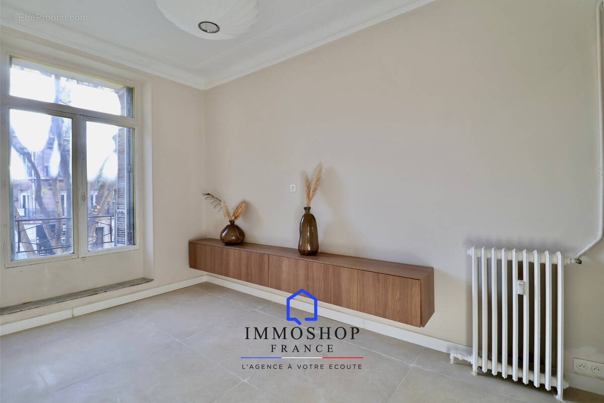 Appartement à MARSEILLE-6E