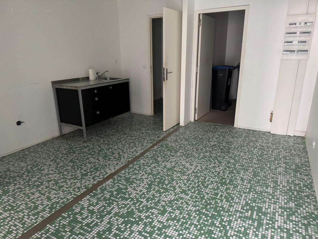 Commerce à LA ROCHELLE