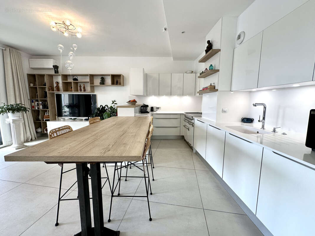 Appartement à CASTELNAU-LE-LEZ