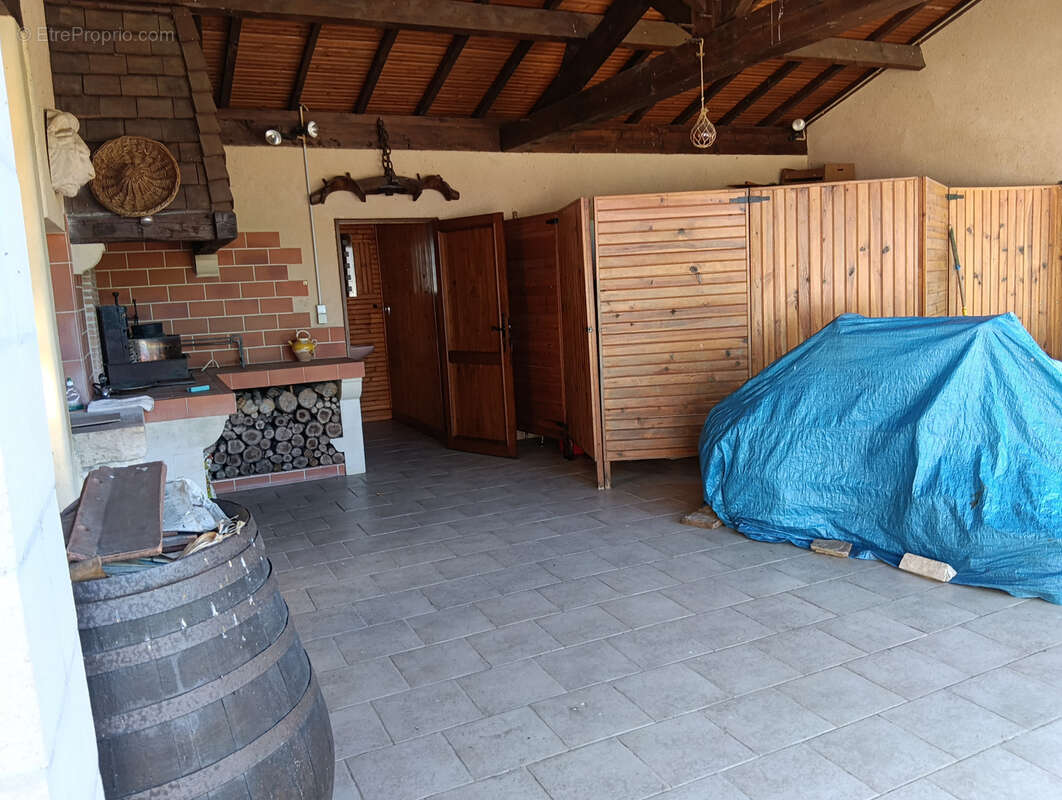 Maison sur sous sol de 99.6 m2 avec annexes - photo 5
