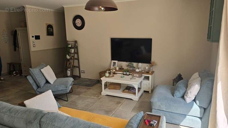 Maison à VILLEDUBERT